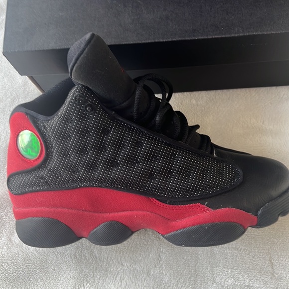 Air Jordan 13 Retro BG - Picture 2 of 5